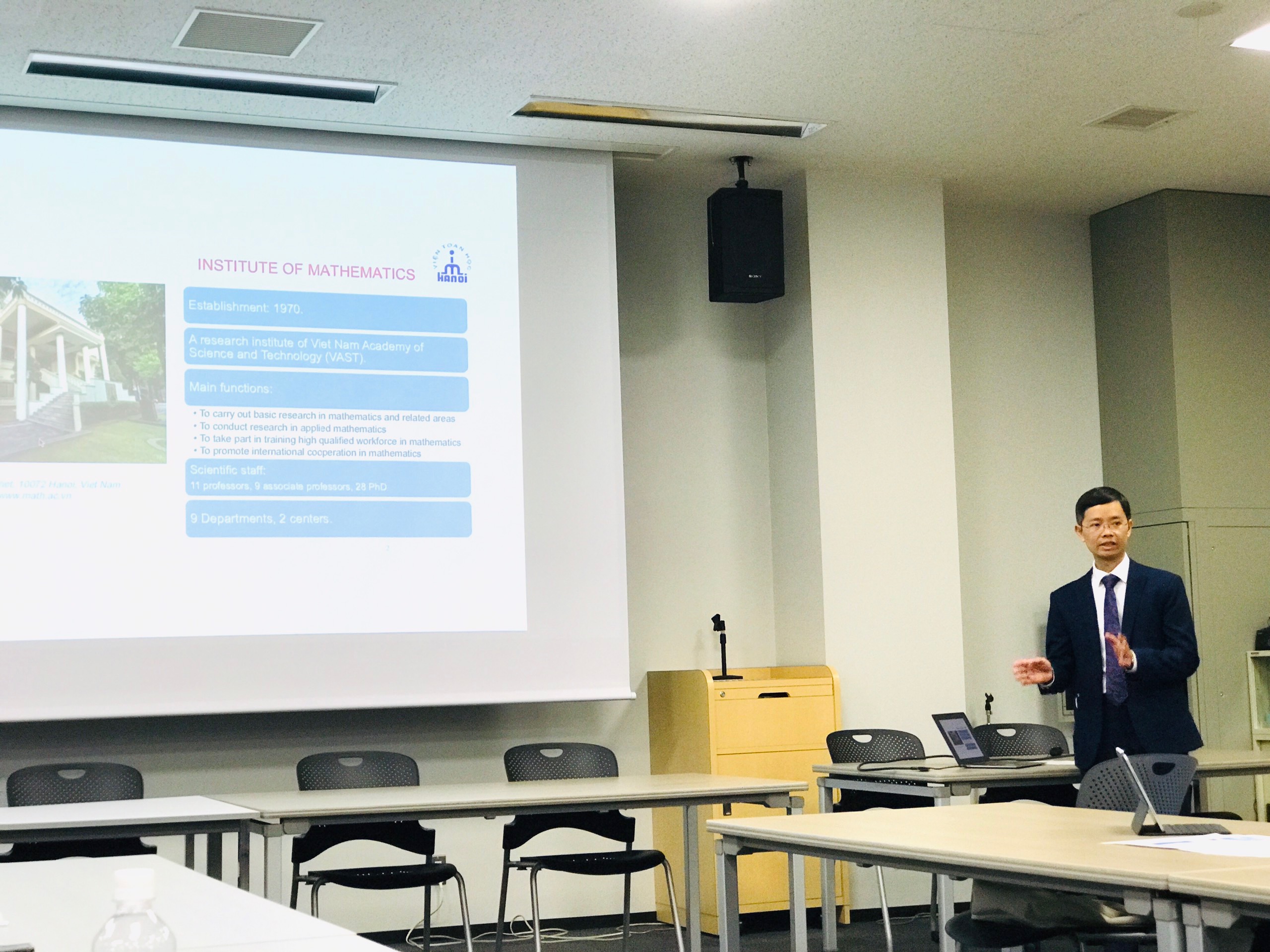 1 PGS Doan Trung Cuong Pho vien truong Gioi thieu VTH